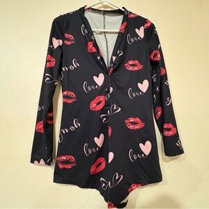 Forever 21 Black and Red Lip Print Romper